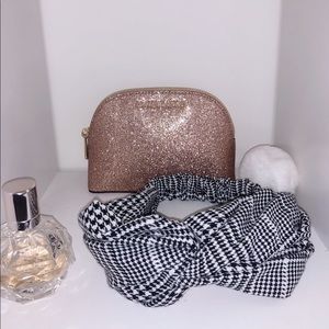 Twist front headband